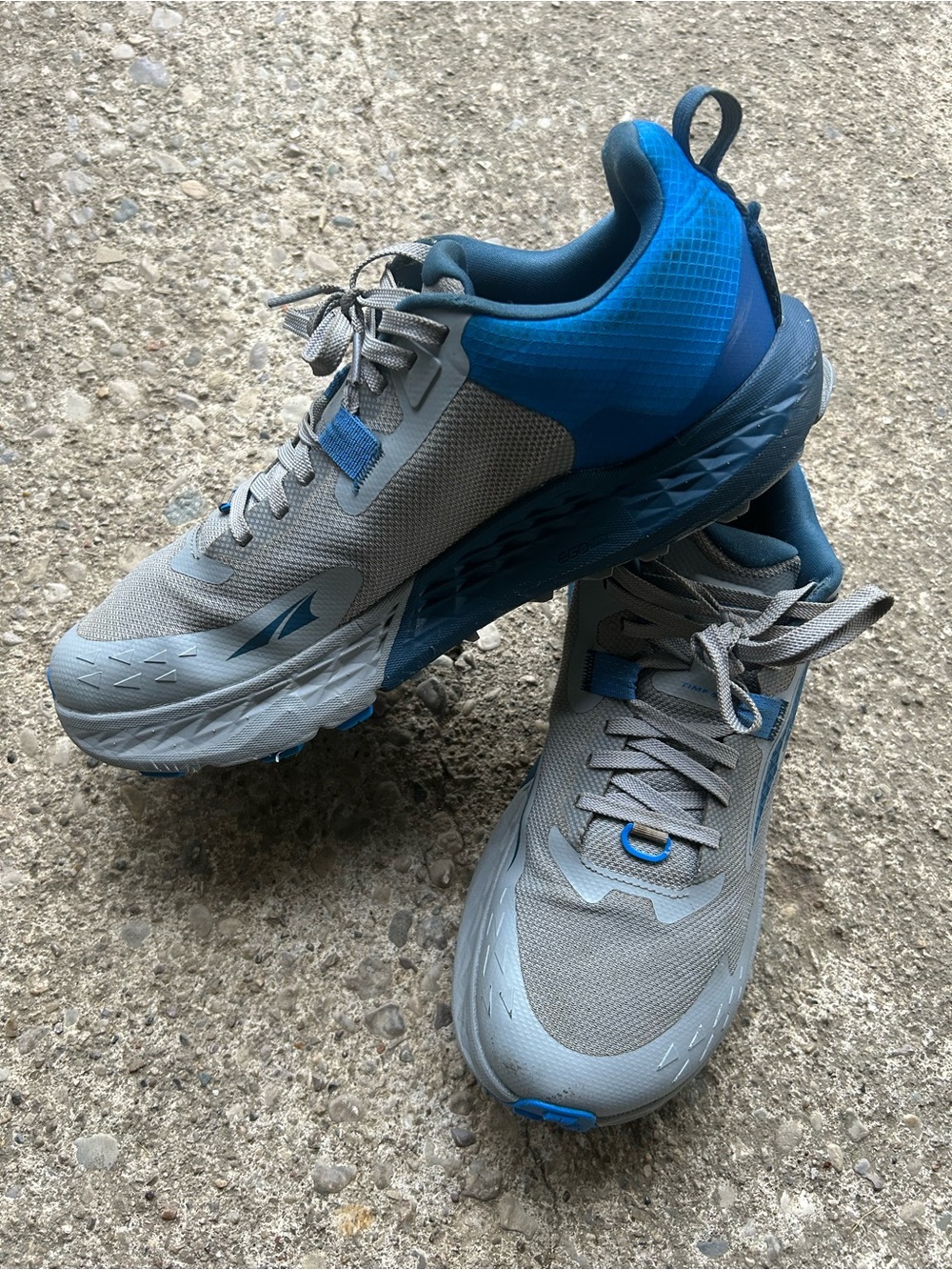 Altra Men's Gray and Blue Trail Running Shoes Sz 9.5